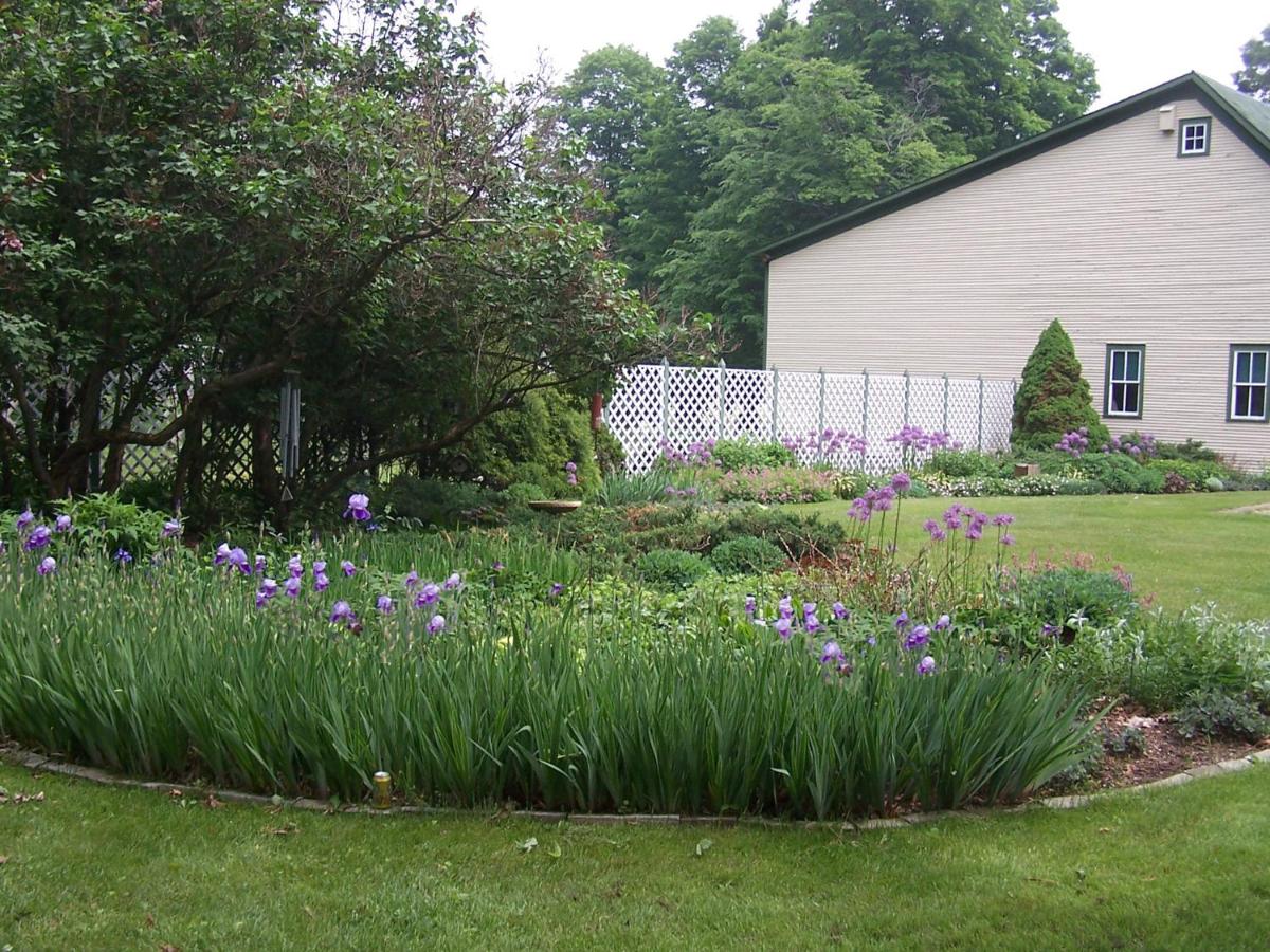  | DreamHouse Country Inn