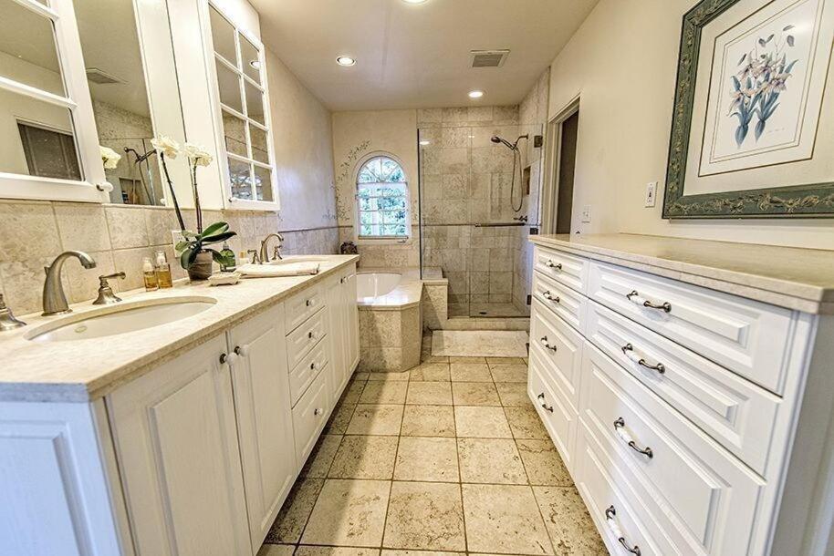 | Exclusive Hope Ranch Home w/Pool and Private Beach access