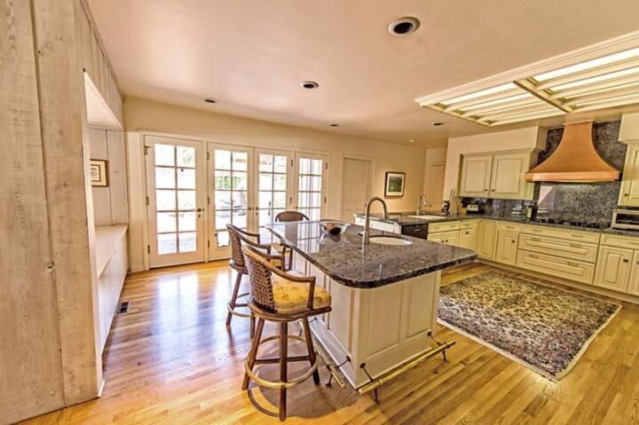 | Exclusive Hope Ranch Home w/Pool and Private Beach access