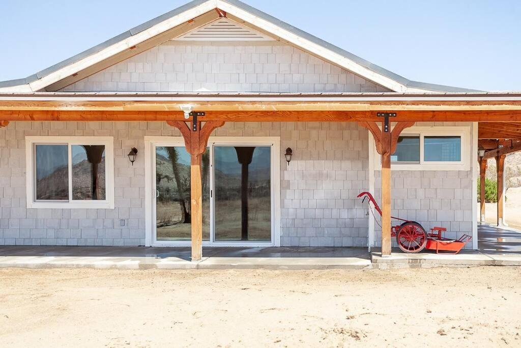 | Private Gated Ranch on 5 Acres, modern and secure