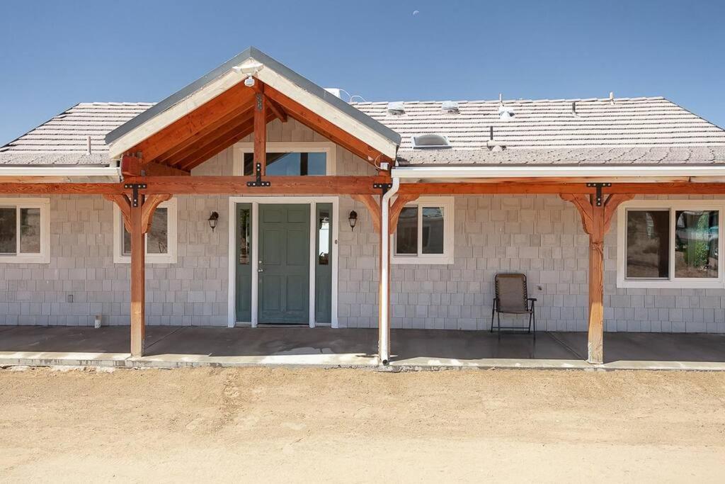 | Private Gated Ranch on 5 Acres, modern and secure