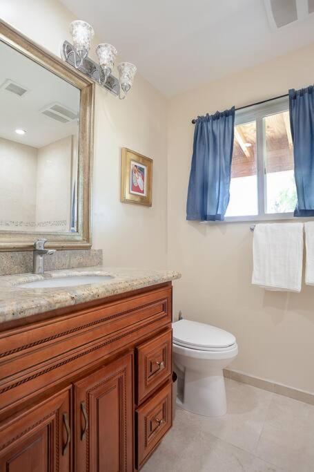 | Private Gated Ranch on 5 Acres, modern and secure