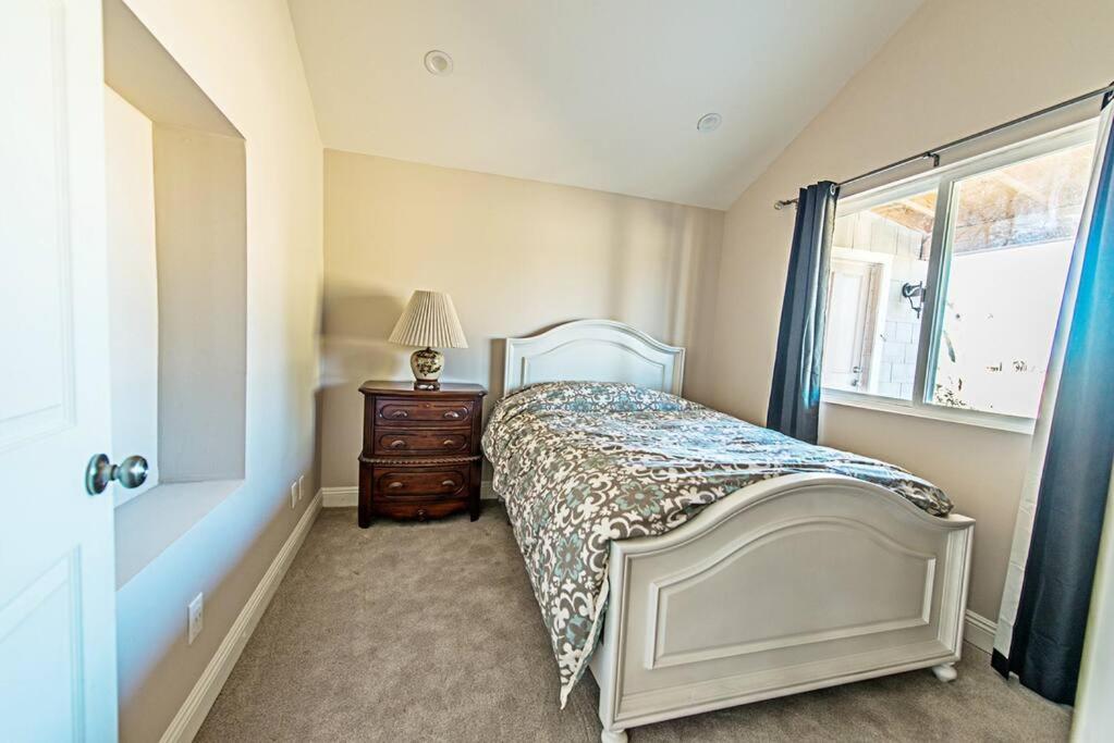 | Private Gated Ranch on 5 Acres, modern and secure