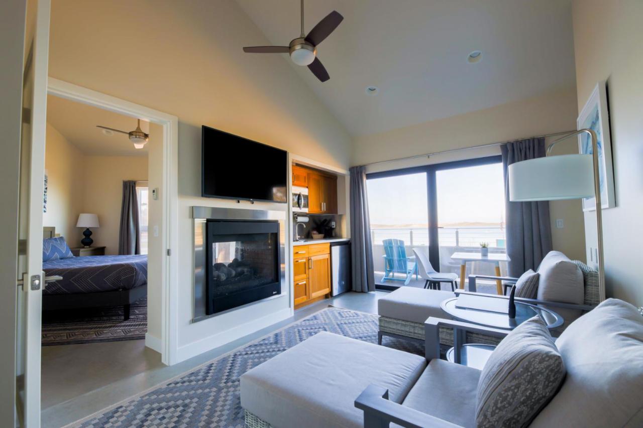  | Baywood Inn Bed & Breakfast