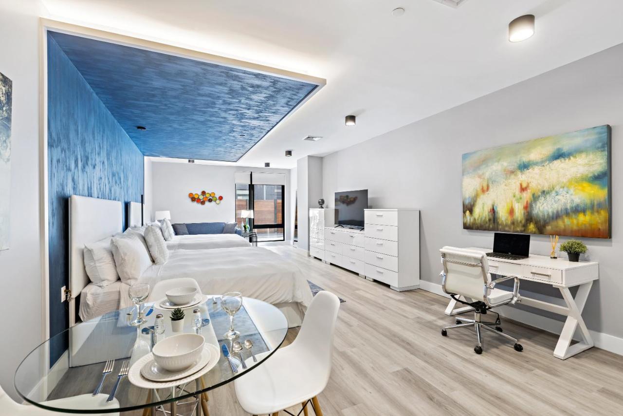 Deluxe King Suite with Two King Beds, Non-Smoking at Global Luxury Suites at The Arches