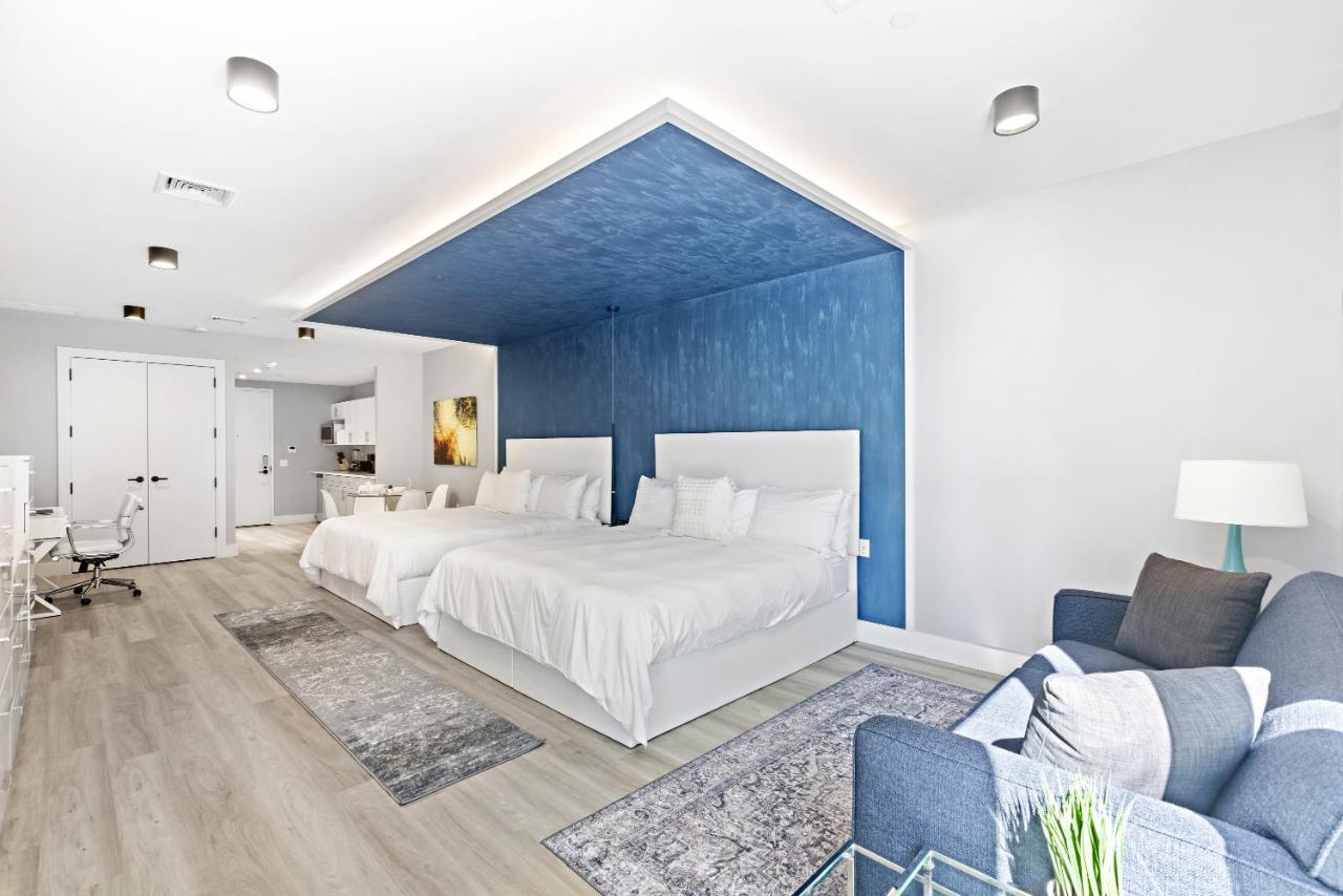 Deluxe King Suite with Two King Beds, Non-Smoking at Global Luxury Suites at The Arches