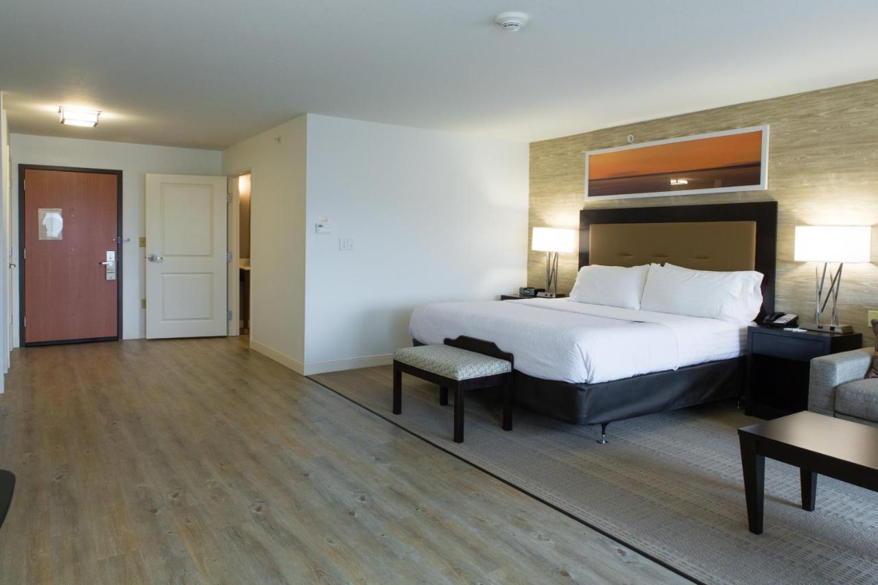 King Room - Disability Access at Holiday Inn Bloomington-Airport, an IHG Hotel