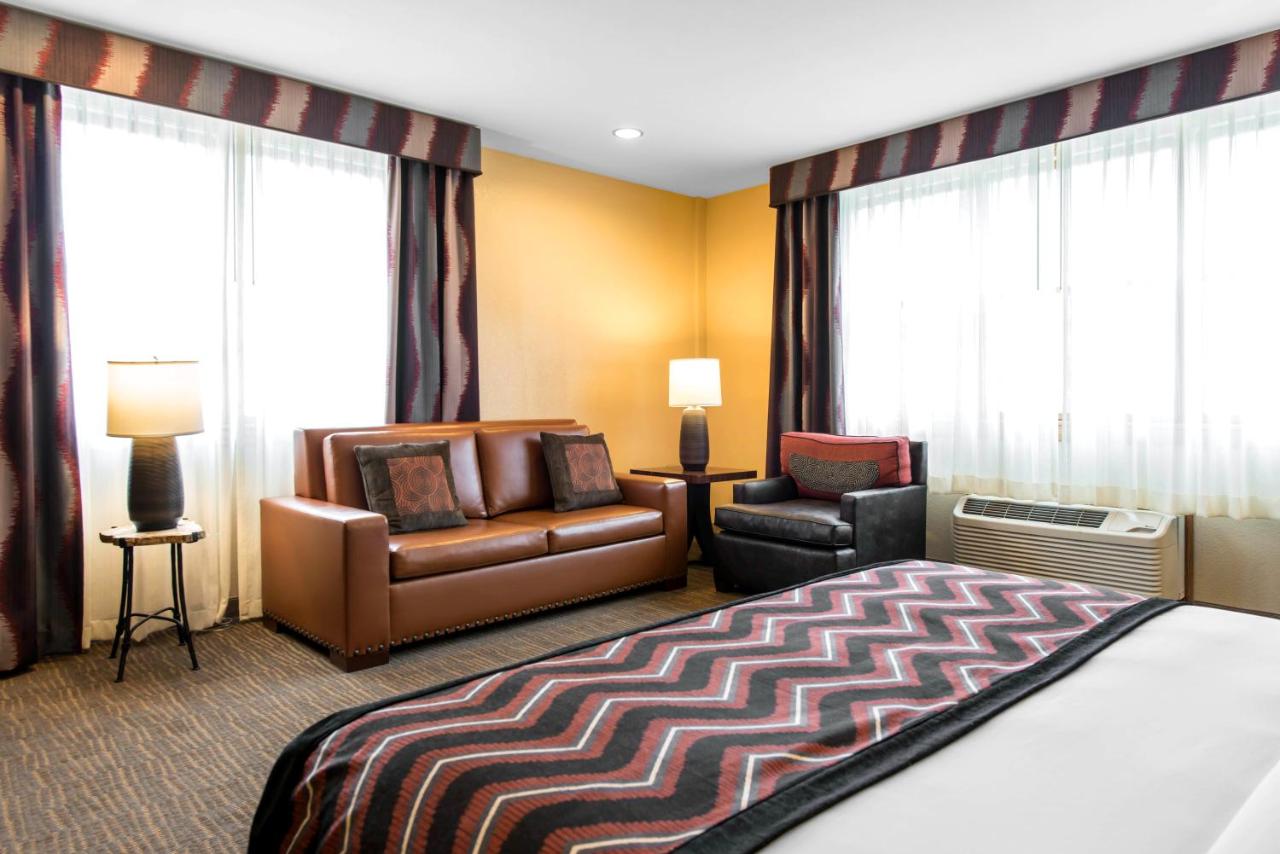 Executive Queen Room with Two Queen Beds - Non smoking at The Golden Hotel, an Ascend Collection Hotel