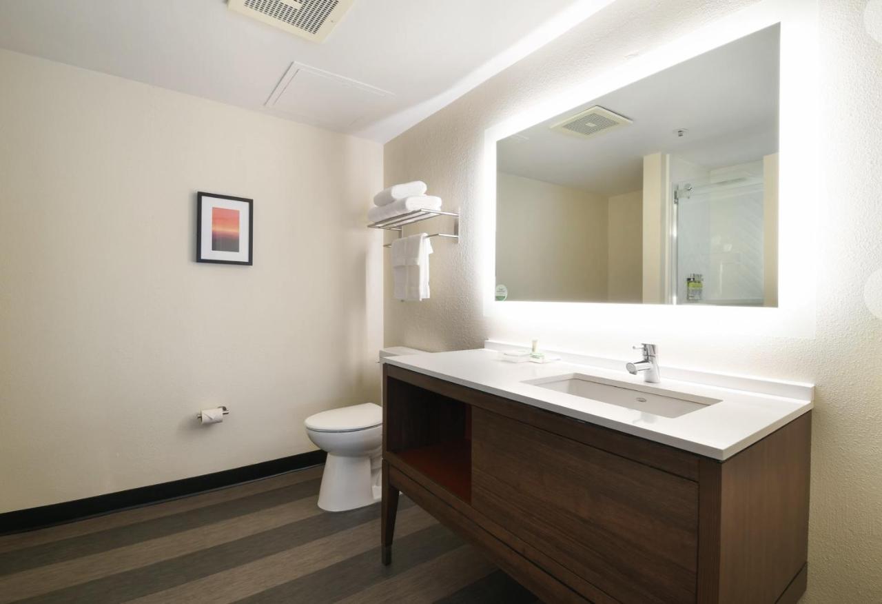 | Holiday Inn Fredericksburg - Conference Center, an IHG Hotel