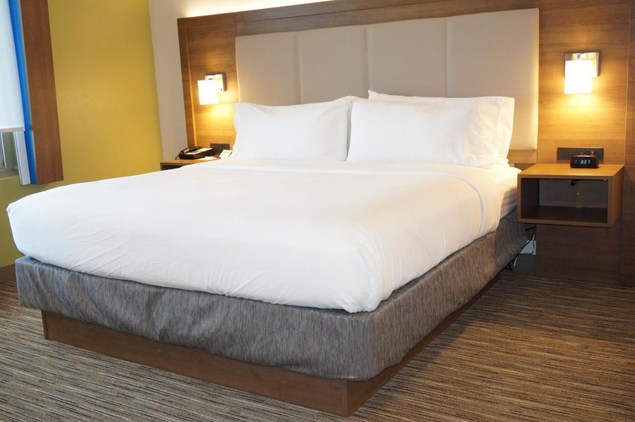 Executive King Room - Non-Smoking at Holiday Inn Express Fremont-Milpitas Central by IHG