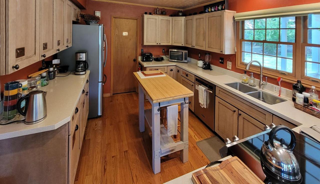 | 2 Cranes Inn - Zion