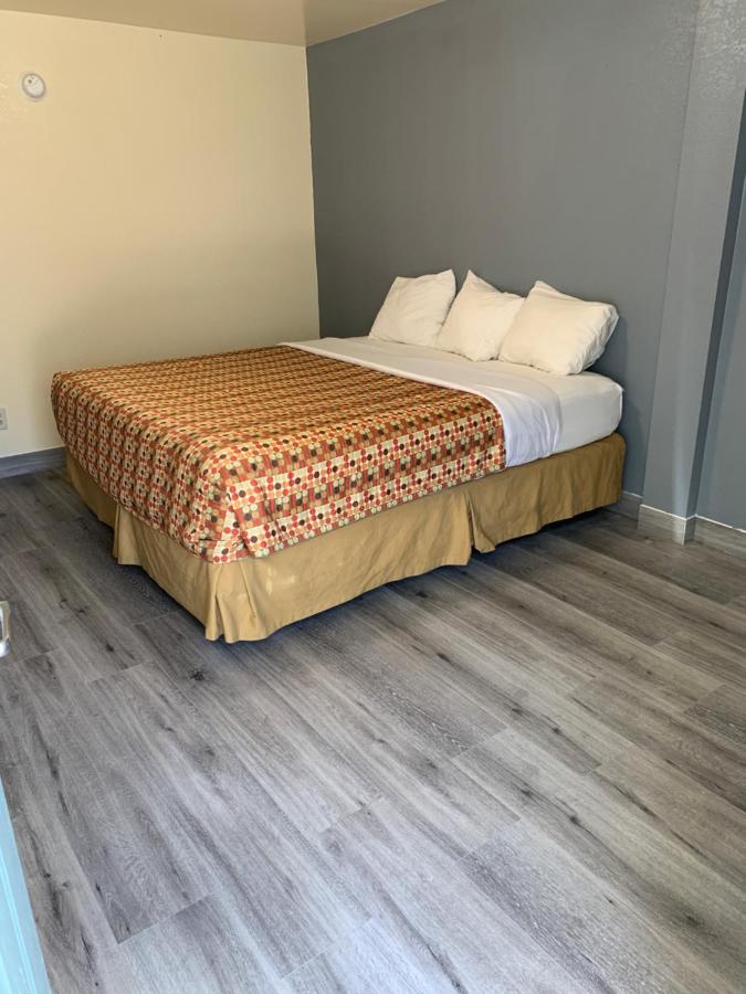 | Green Garden Inn
