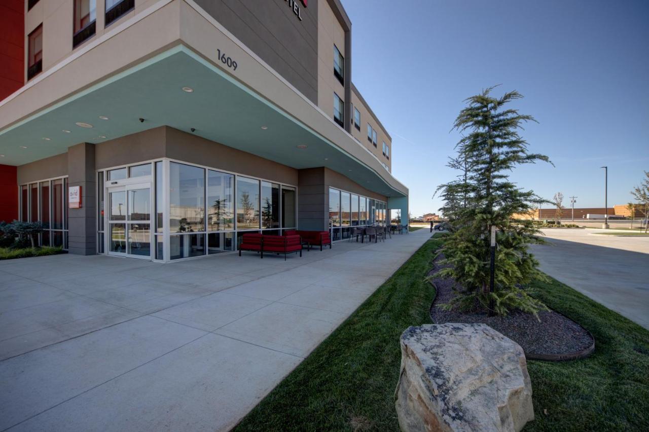 | Avid hotels - Oklahoma City - Yukon, an IHG Hotel