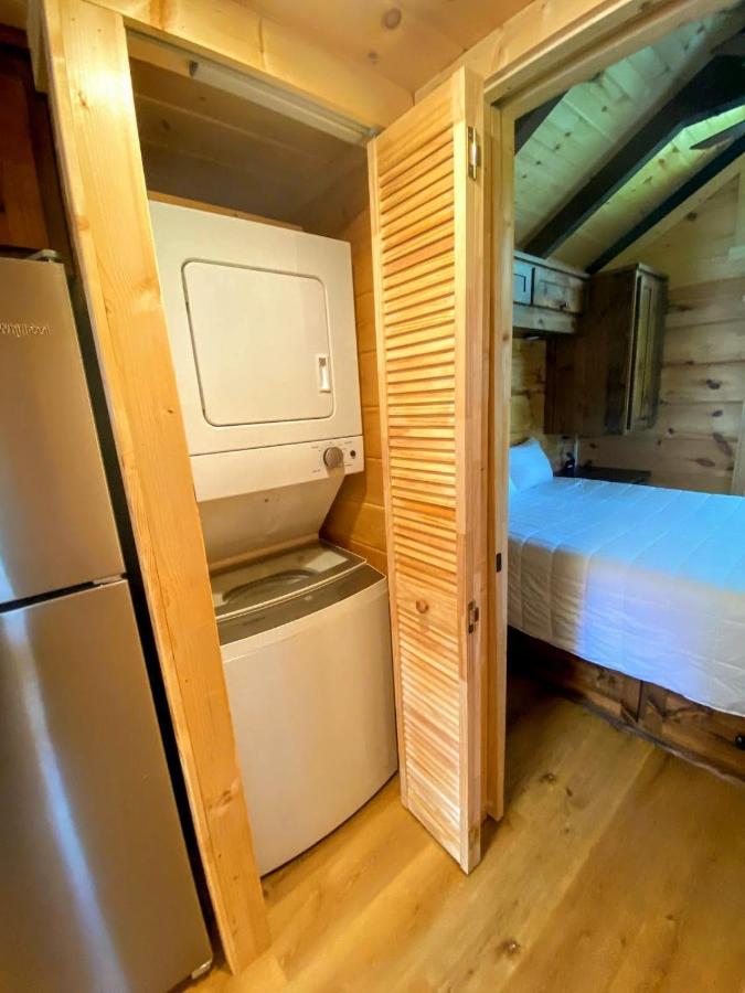  | B2 NEW Awesome Tiny Home with AC, Mountain Views, Minutes to Skiing, Hiking, Attractions