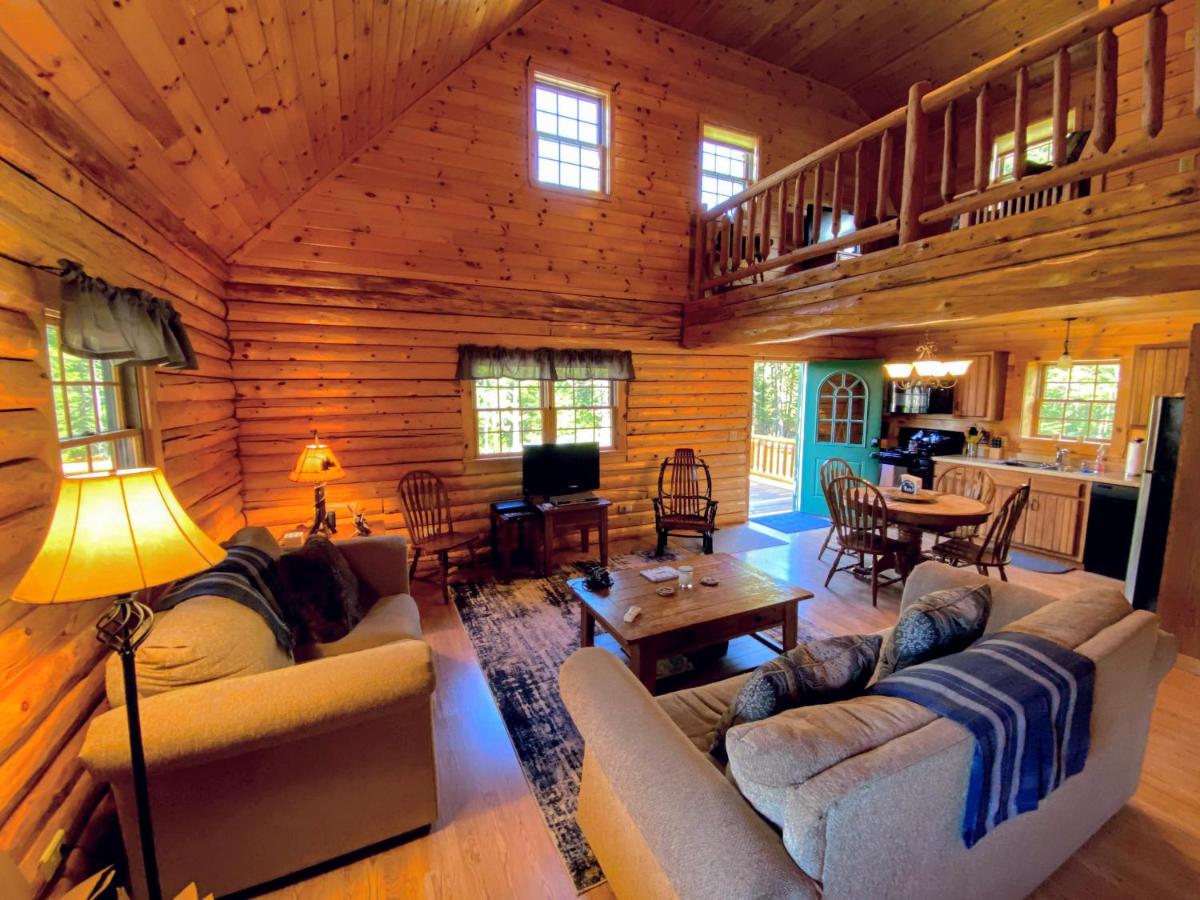 | NEW Log cabin in the heart of the White Mountains - close to Bretton Woods, Cannon, Franconia