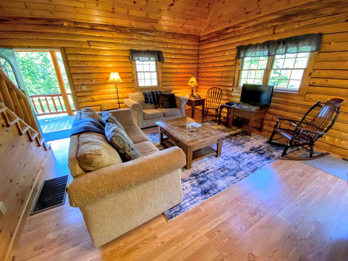 | NEW Log cabin in the heart of the White Mountains - close to Bretton Woods, Cannon, Franconia