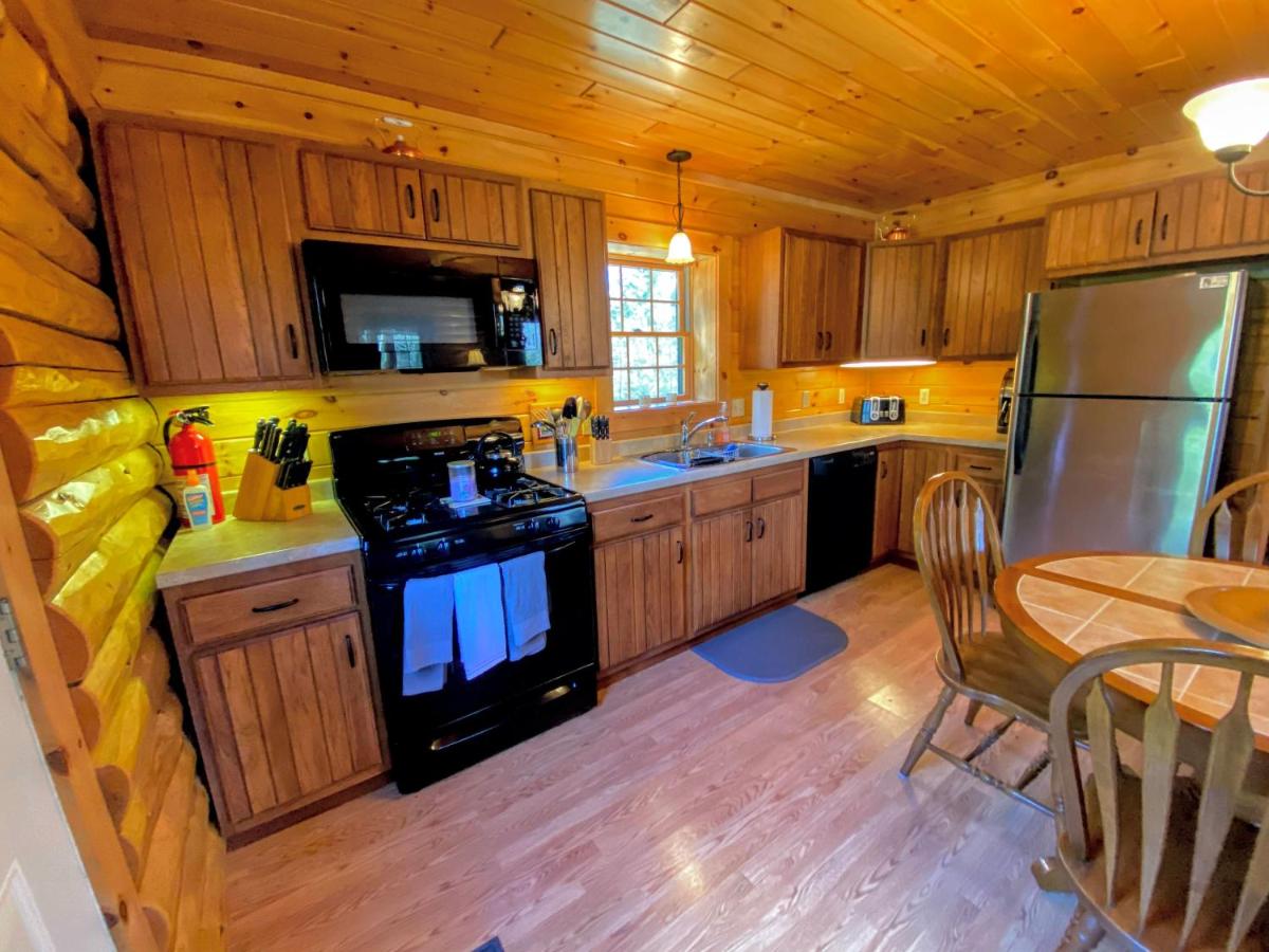 | NEW Log cabin in the heart of the White Mountains - close to Bretton Woods, Cannon, Franconia