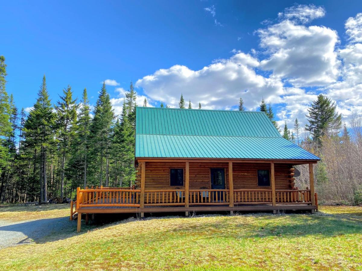 | NEW Log cabin in the heart of the White Mountains - close to Bretton Woods, Cannon, Franconia