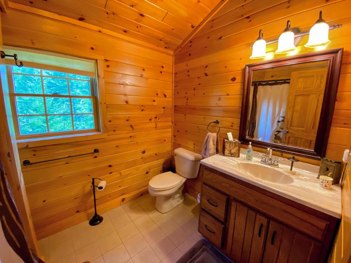 | NEW Log cabin in the heart of the White Mountains - close to Bretton Woods, Cannon, Franconia