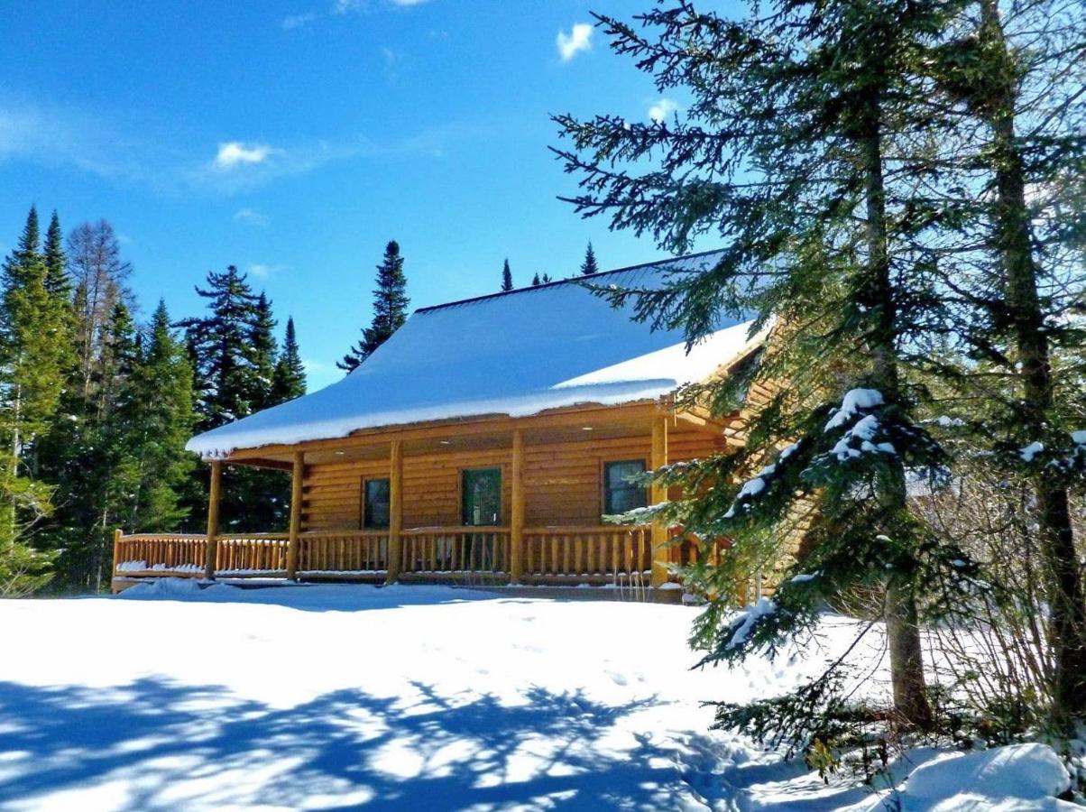 | NEW Log cabin in the heart of the White Mountains - close to Bretton Woods, Cannon, Franconia