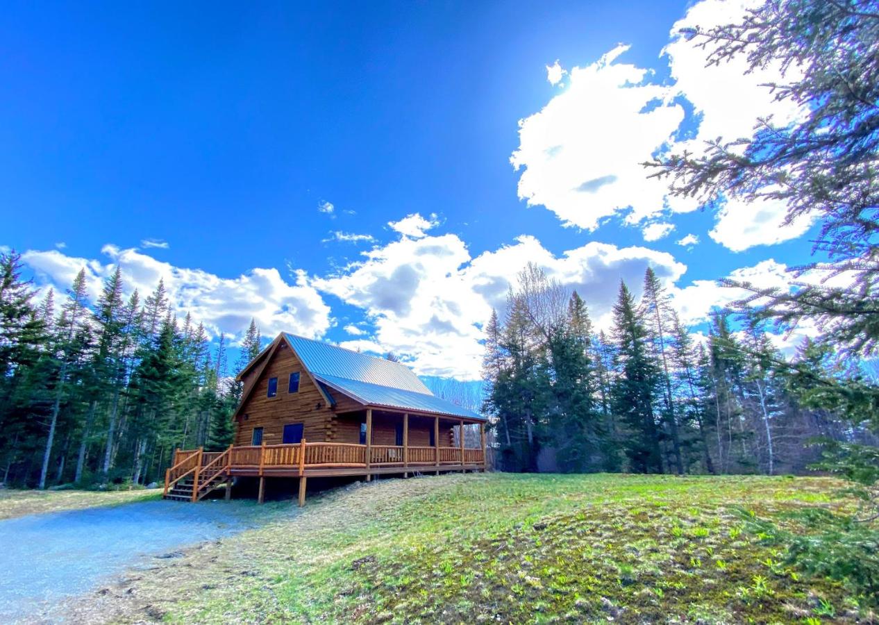 | NEW Log cabin in the heart of the White Mountains - close to Bretton Woods, Cannon, Franconia