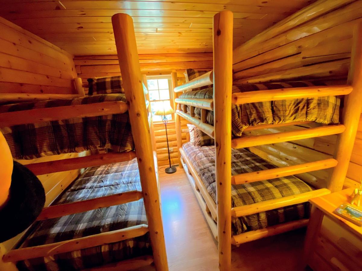 | NEW Log cabin in the heart of the White Mountains - close to Bretton Woods, Cannon, Franconia