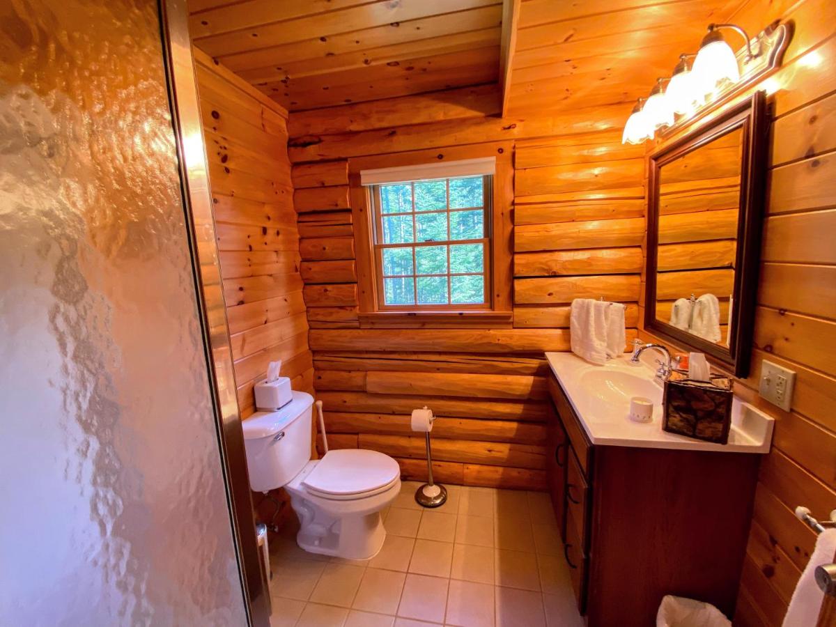 | NEW Log cabin in the heart of the White Mountains - close to Bretton Woods, Cannon, Franconia