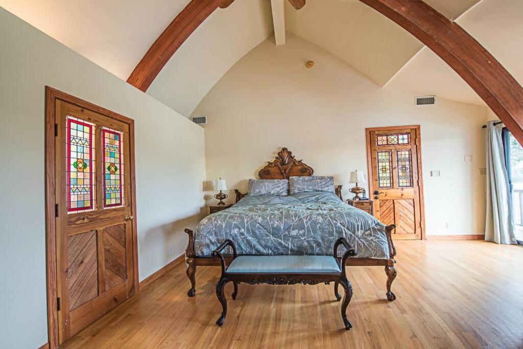 | European Elegance Ocean Bluffs