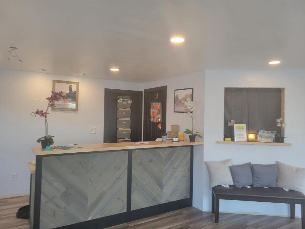 | Inn On 3rd Ave