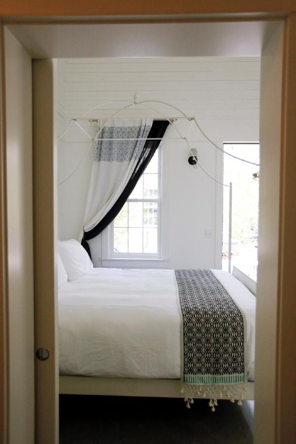 | Surf Hotel & Chateau