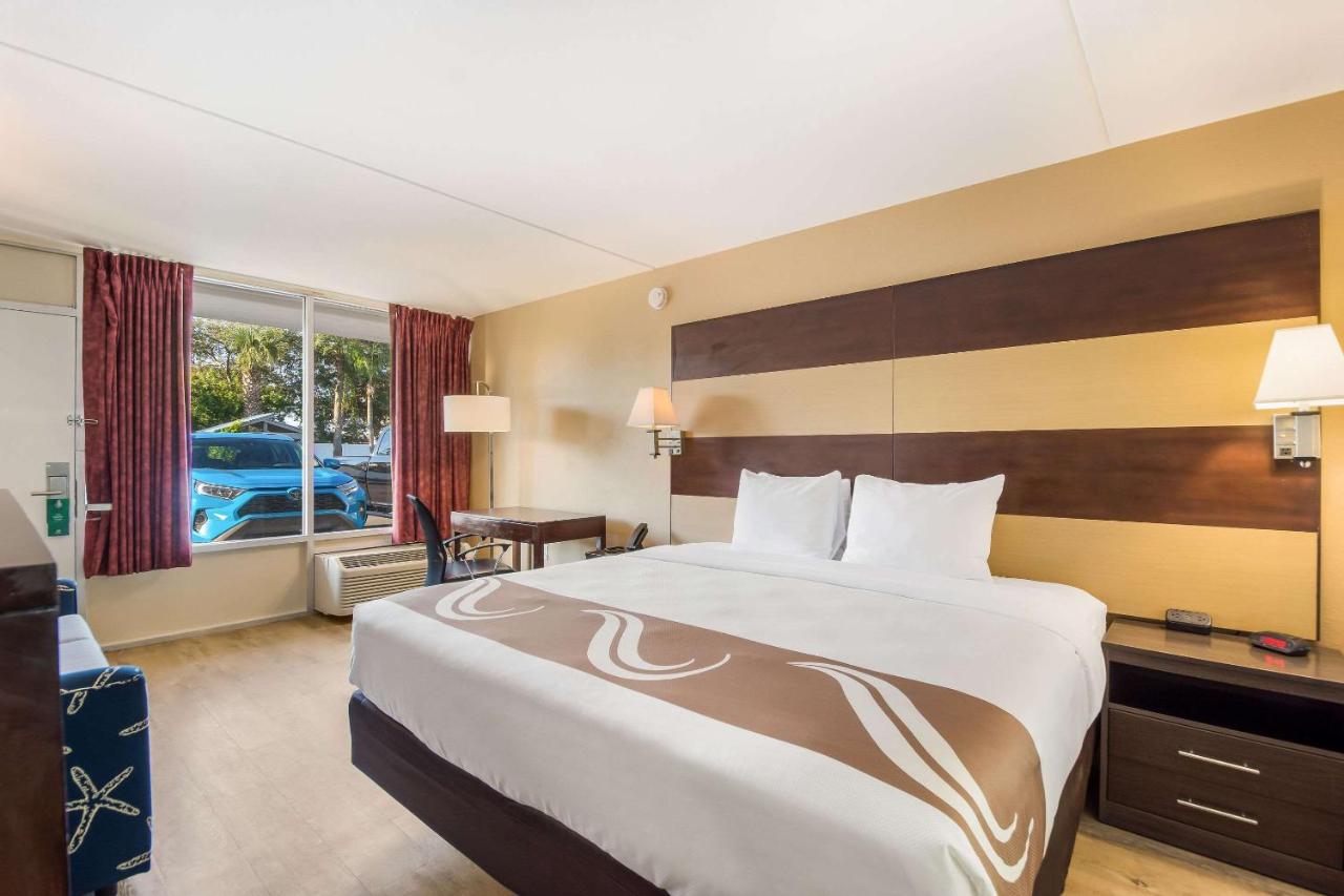 Superior King Suite - Non-Smoking at Quality Inn Bradenton - Sarasota North