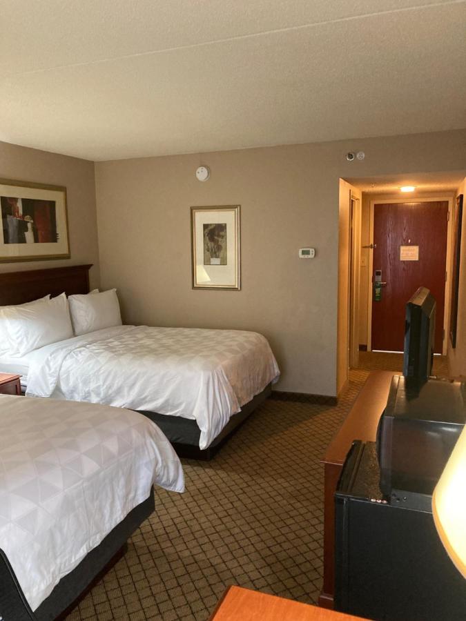 Double Room with Two Double Beds - Non-Smoking at Holiday Inn Hotel & Suites Cincinnati - Eastgate by IHG