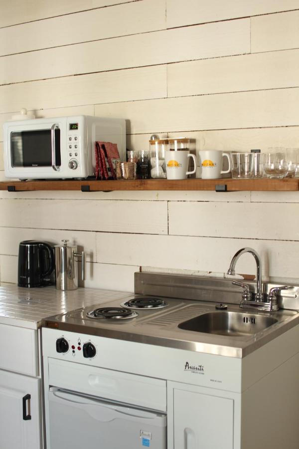 Suite with Kitchenette at Boardwalk Cottages