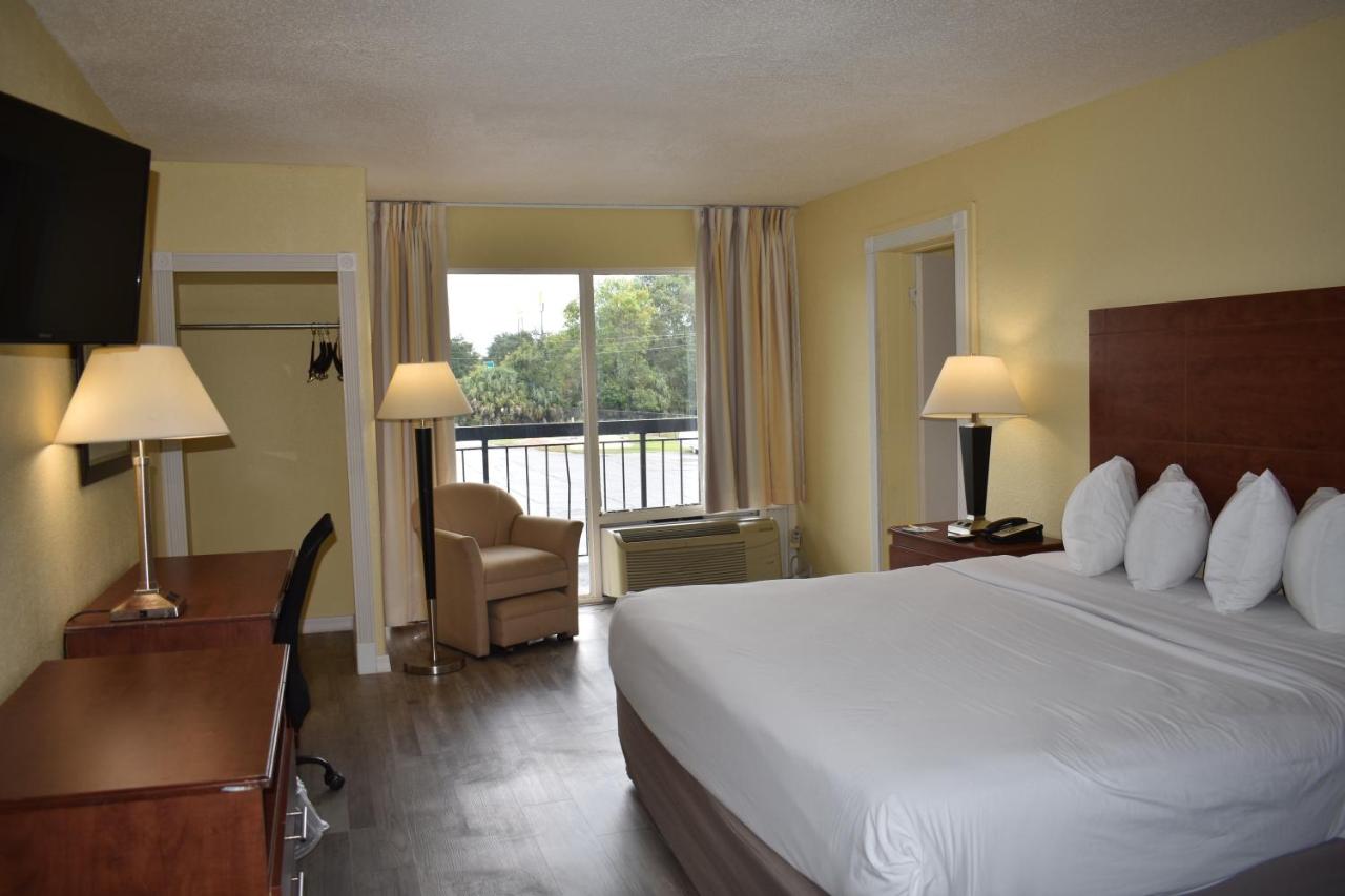 | Days Inn by Wyndham Wildwood I-75