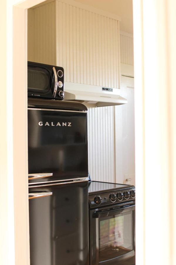 One-Bedroom with Kitchen at Boardwalk Cottages