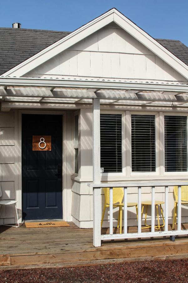 One-Bedroom with Kitchen at Boardwalk Cottages