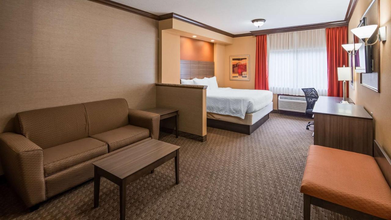  | Best Western Plus North Canton Inn & Suites