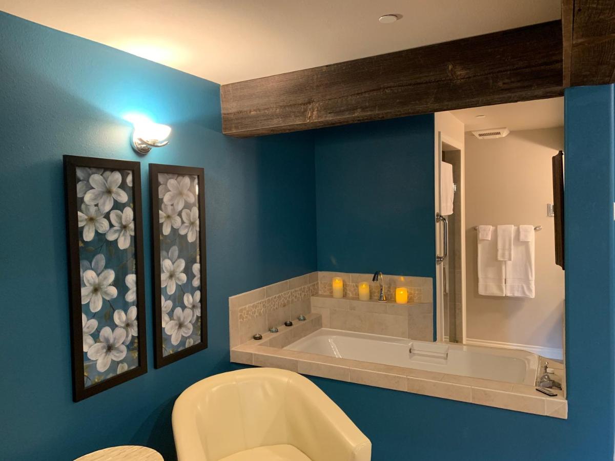  | Fox Den Bed & Breakfast