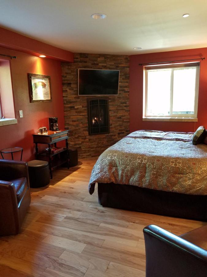  | Fox Den Bed & Breakfast