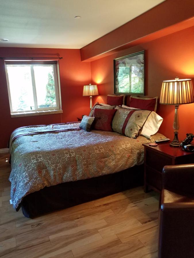  | Fox Den Bed & Breakfast