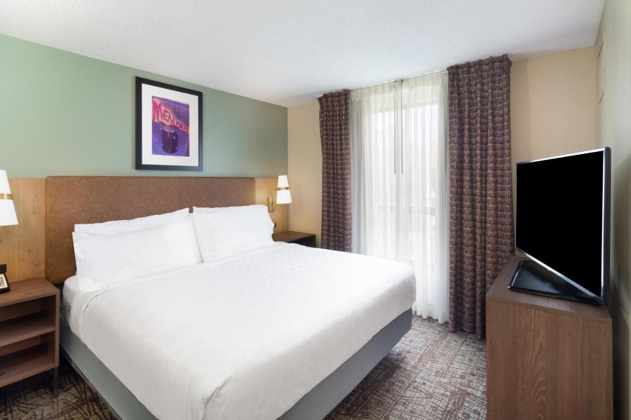 One-Bedroom King Suite - Non-Smoking at Staybridge Suites Memphis - Poplar Ave East by IHG