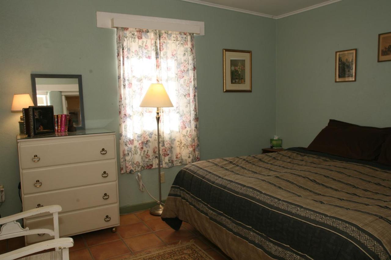 | Spirit Tree Inn B&B