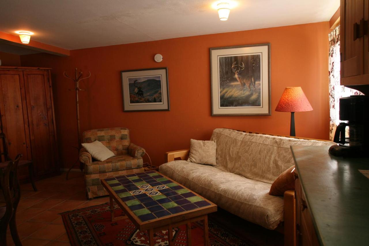 | Spirit Tree Inn B&B