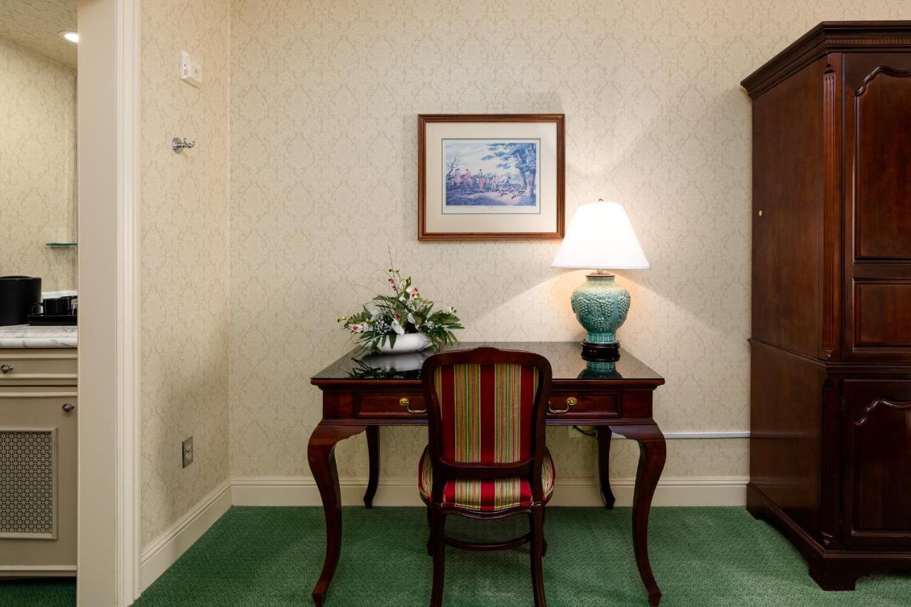 | The Bristol Hotel Campbell San Jose