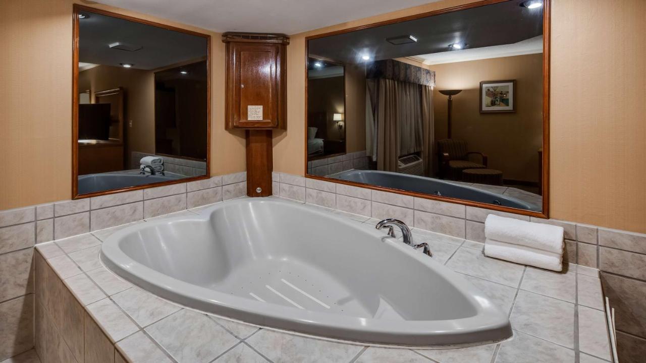 | Best Western Lapeer Inn
