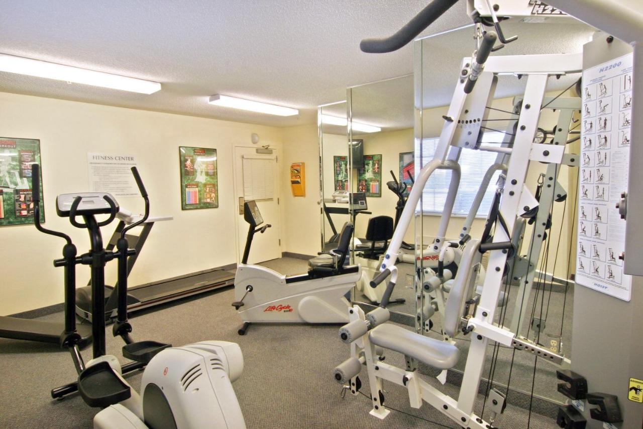 | Candlewood Suites Newport News-Yorktown, an IHG Hotel