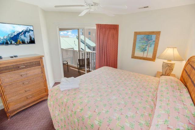  | Stunning 8 BR, New Updates, Walk to Beach Bars, Main Street