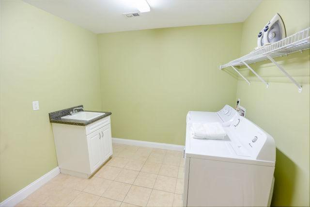  | Stunning 8 BR, New Updates, Walk to Beach Bars, Main Street