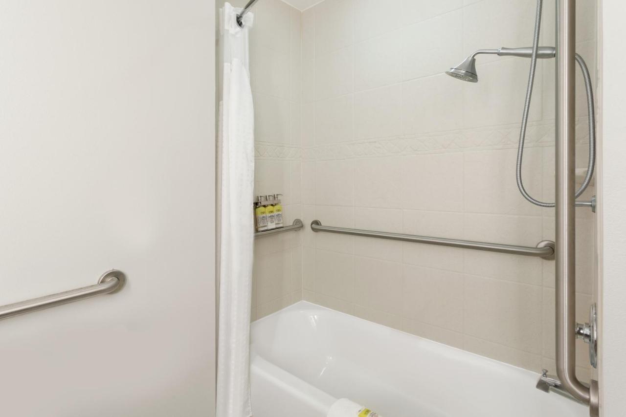 King Room - Disability Access at Holiday Inn Express Inn & Suites Searcy by IHG