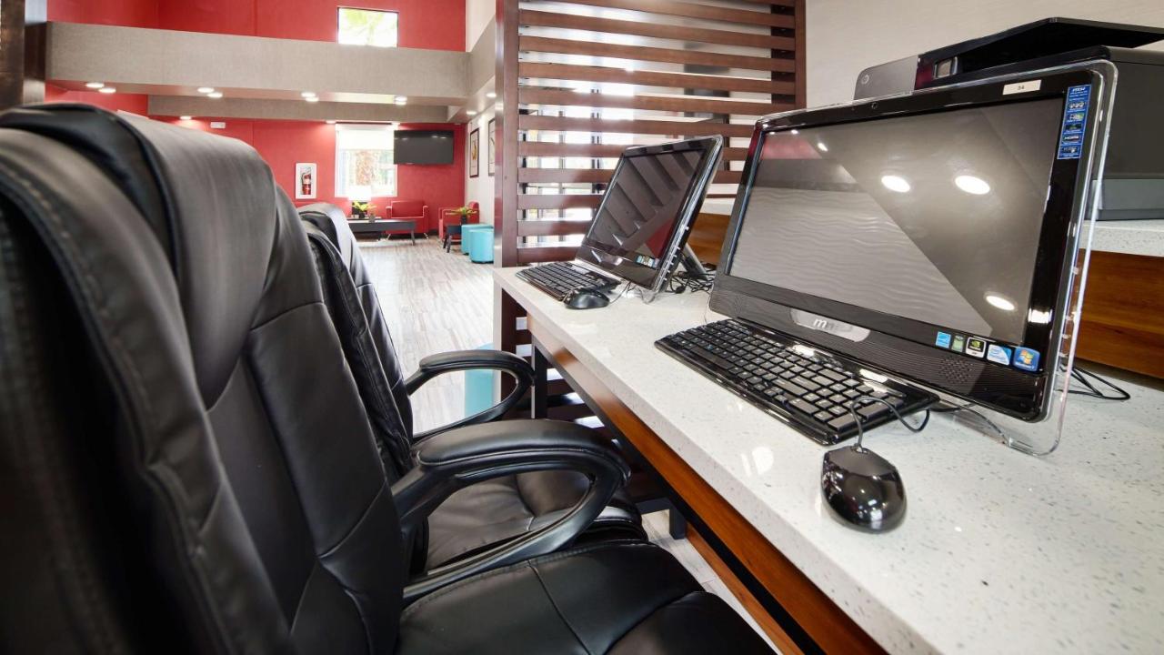 | Best Western Plus Hardeeville Inn & Suites